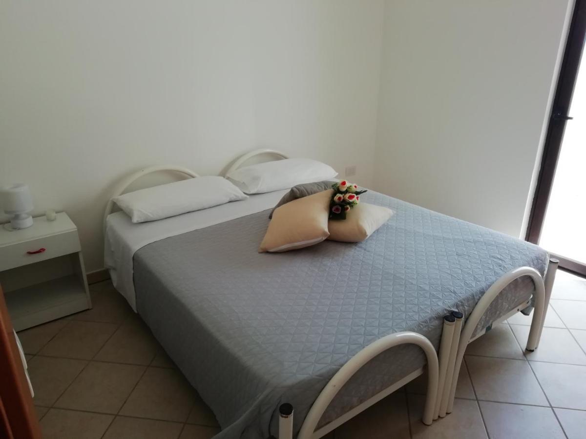 מרינה די מנקוורסה Maresalento Villetta Maria מראה חיצוני תמונה