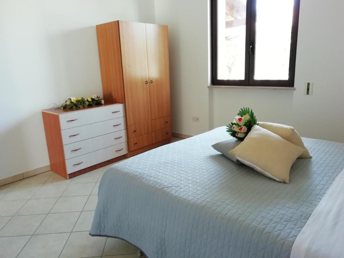 מרינה די מנקוורסה Maresalento Villetta Maria מראה חיצוני תמונה